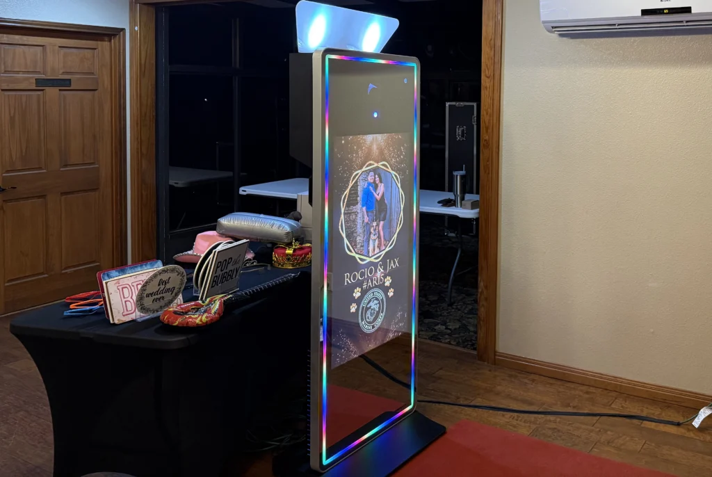 Snaps To Remember Mirror Photo Booth